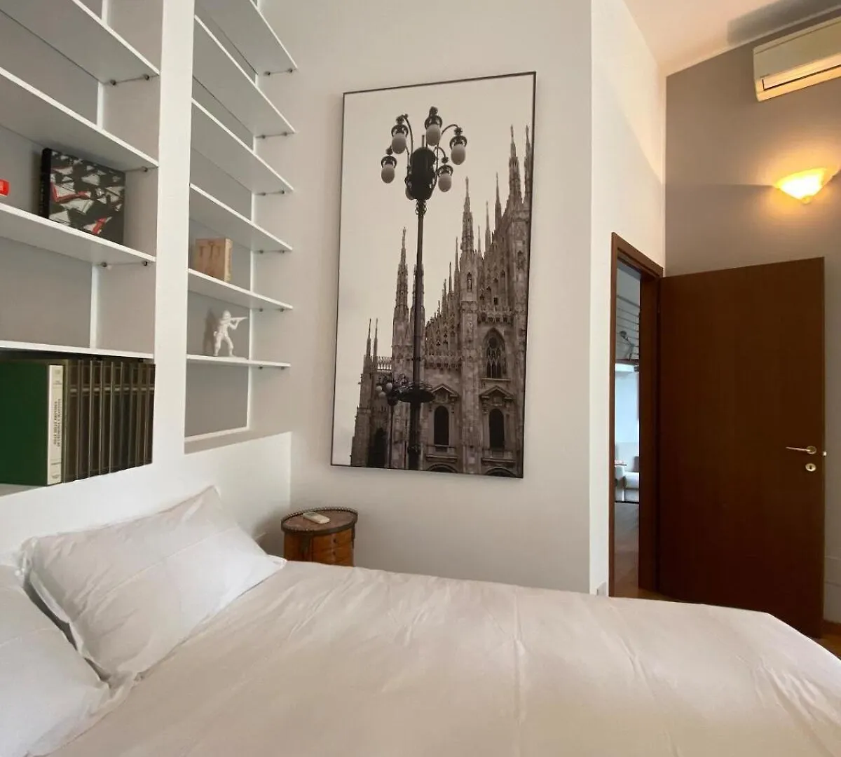 Artist S Residence 80 Mq With Garden And Palm Tree Mailand