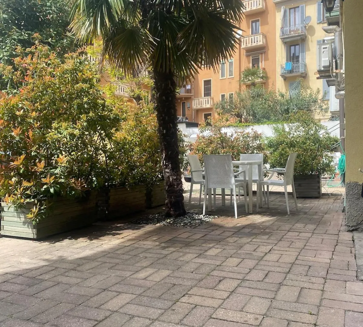 Artist S Residence 80 Mq With Garden And Palm Tree Mailand Apartment