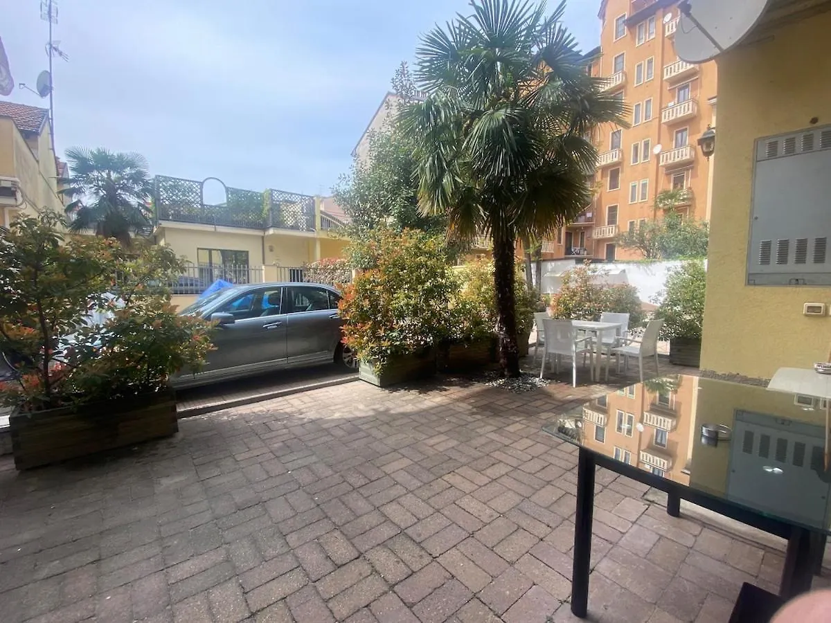 Artist S Residence 80 Mq With Garden And Palm Tree Mailand 0*,  Italien