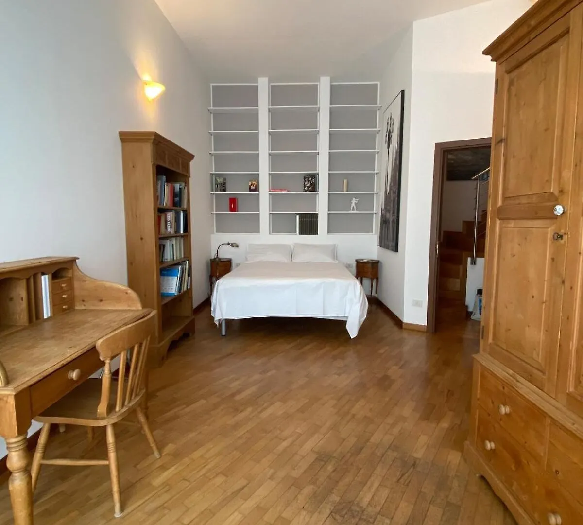 Apartment Artist S Residence 80 Mq With Garden And Palm Tree Mailand